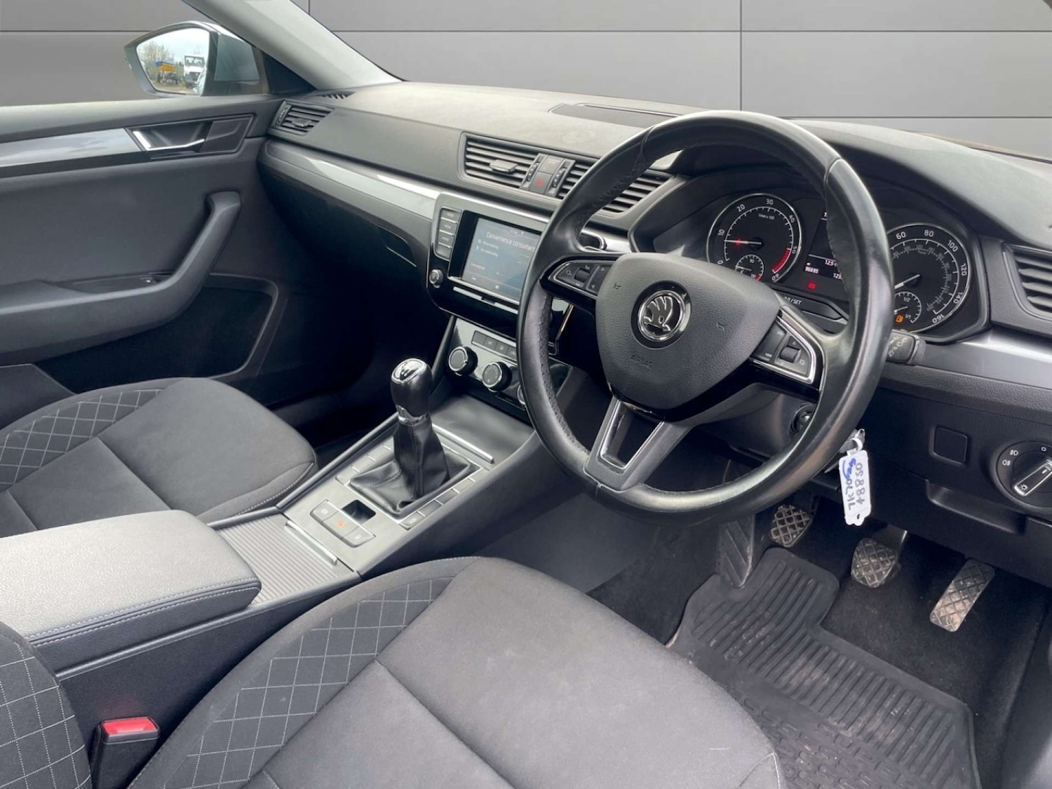 Used Skoda Superb 2025 for sale - 76628292: Photo 3