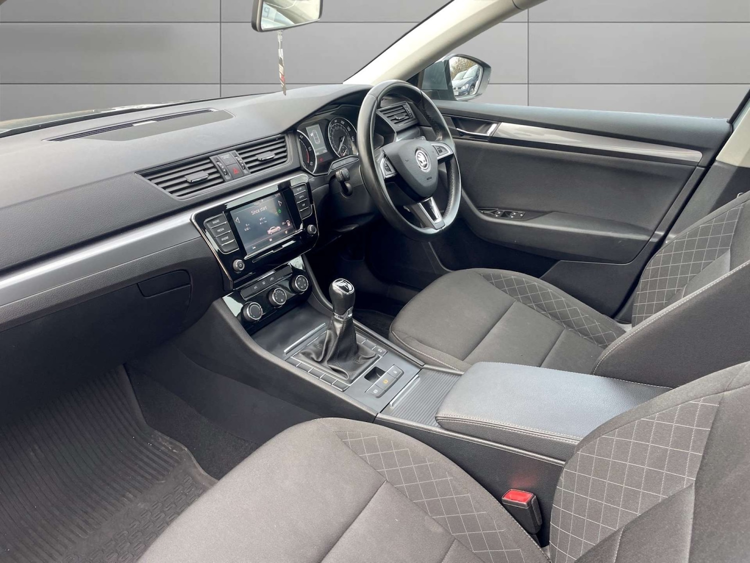 Used Skoda Superb 2025 for sale - 76628292: Photo 6