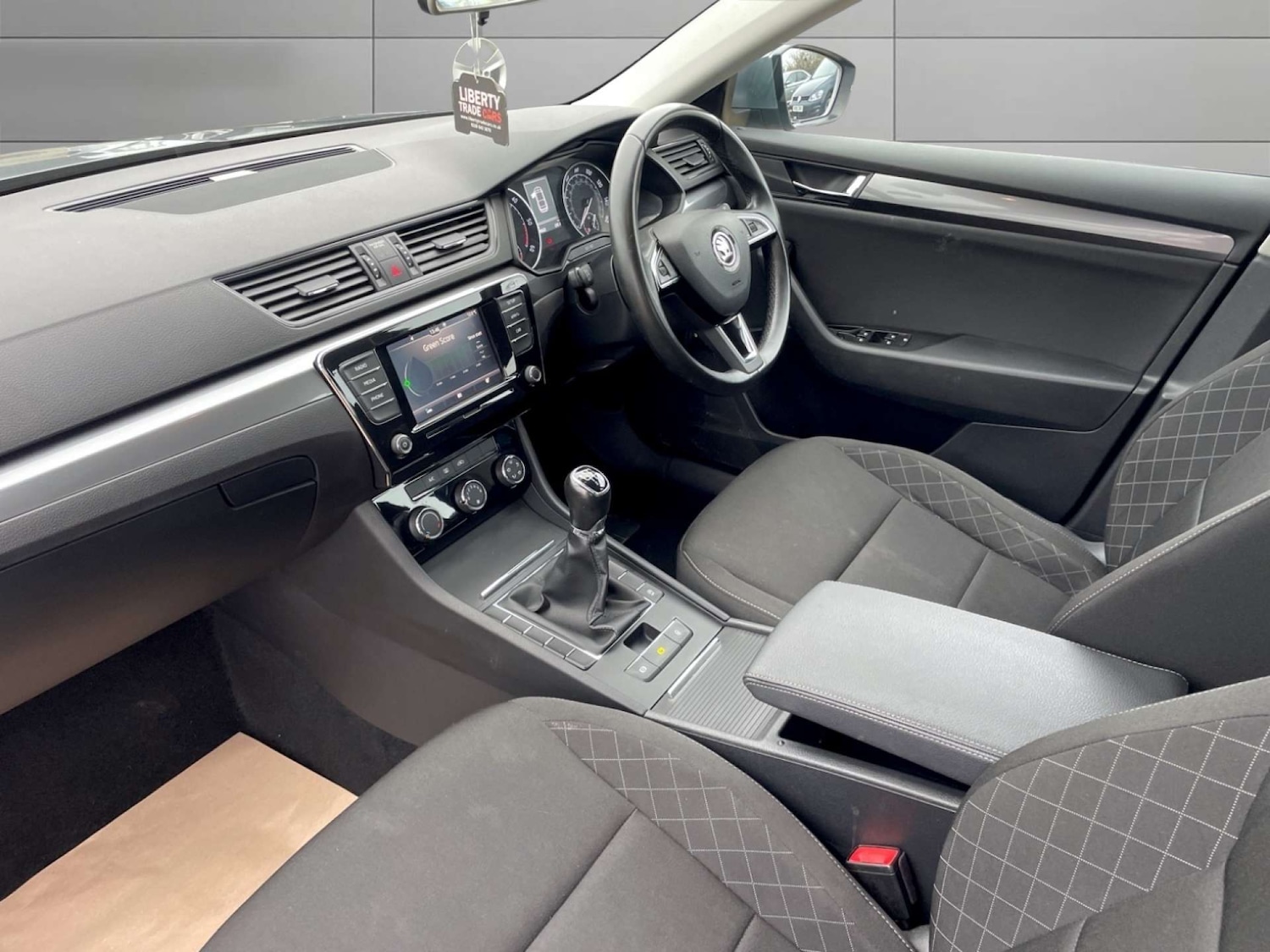 Used Skoda Superb 2025 for sale - 76628301: Photo 12