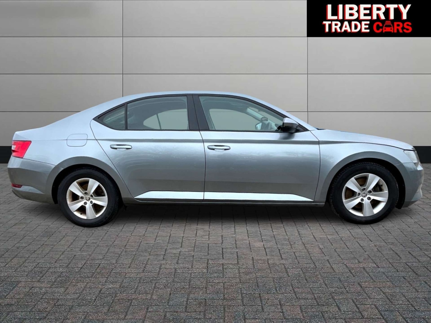 Used Skoda Superb 2025 for sale - 76628301: Photo 5