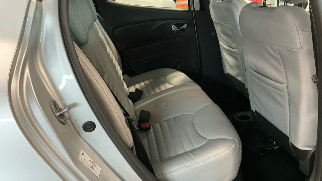 Used Renault Clio 2015 for sale - 77477980: Photo 10