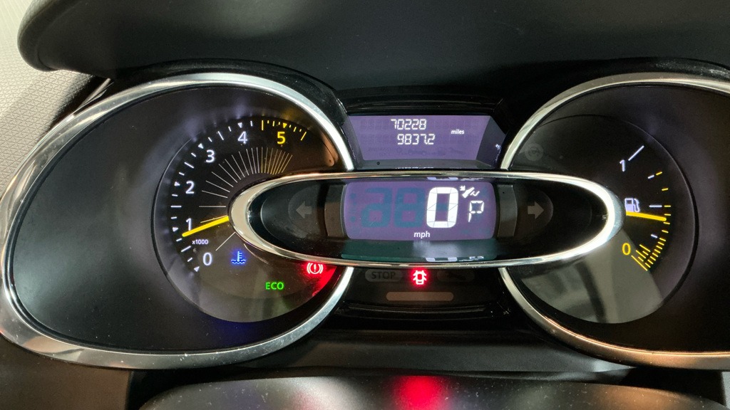 Used Renault Clio 2015 for sale - 77477980: Photo 19