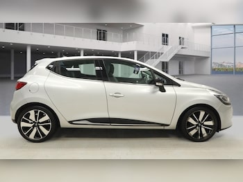 Used Renault Clio 2015 for sale - 77477980: Photo