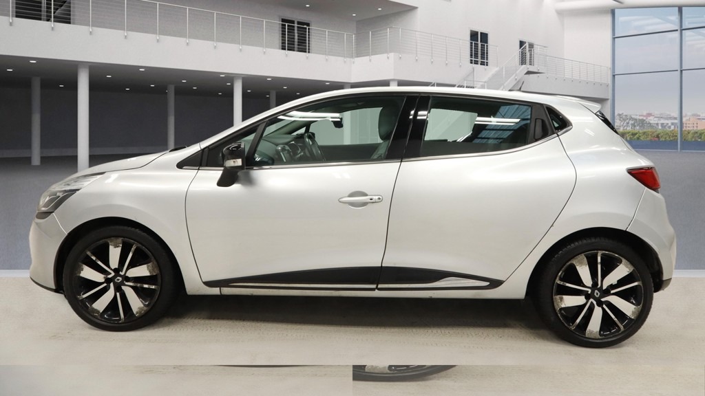 Used Renault Clio 2015 for sale - 77477980: Photo 5