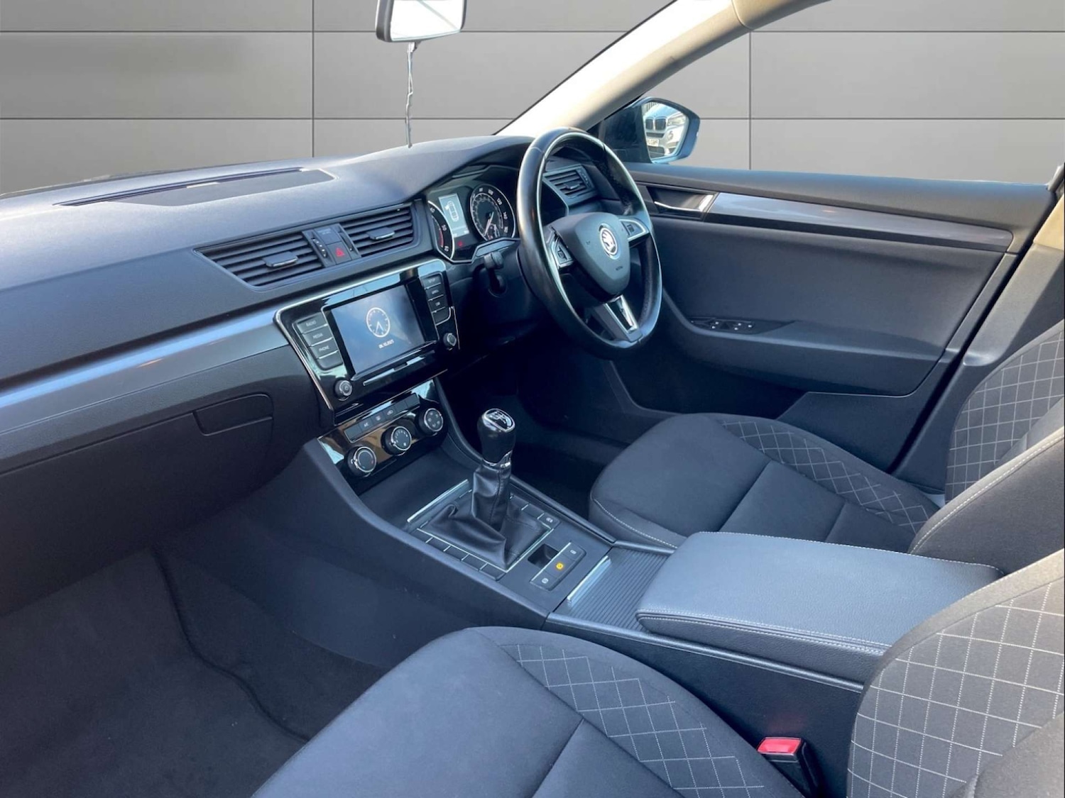 Used Skoda Superb 2025 for sale - 76628294: Photo 12