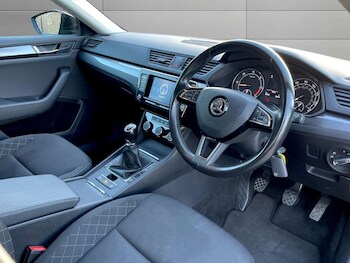 Used Skoda Superb 2025 for sale - 76628294: Photo