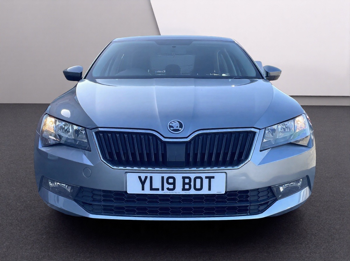 Used Skoda Superb 2019 for sale - 77916212: Photo 3