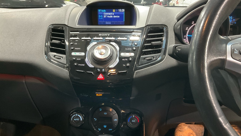 Used Ford Fiesta 2013 for sale - 77149253: Photo 18