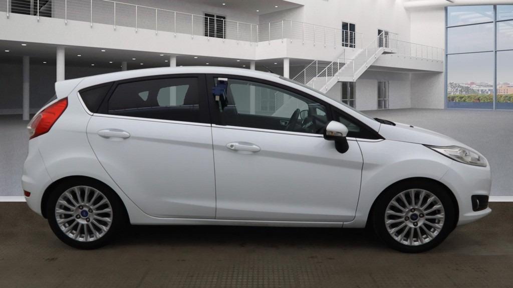 Used Ford Fiesta 2013 for sale - 77149253: Photo 2