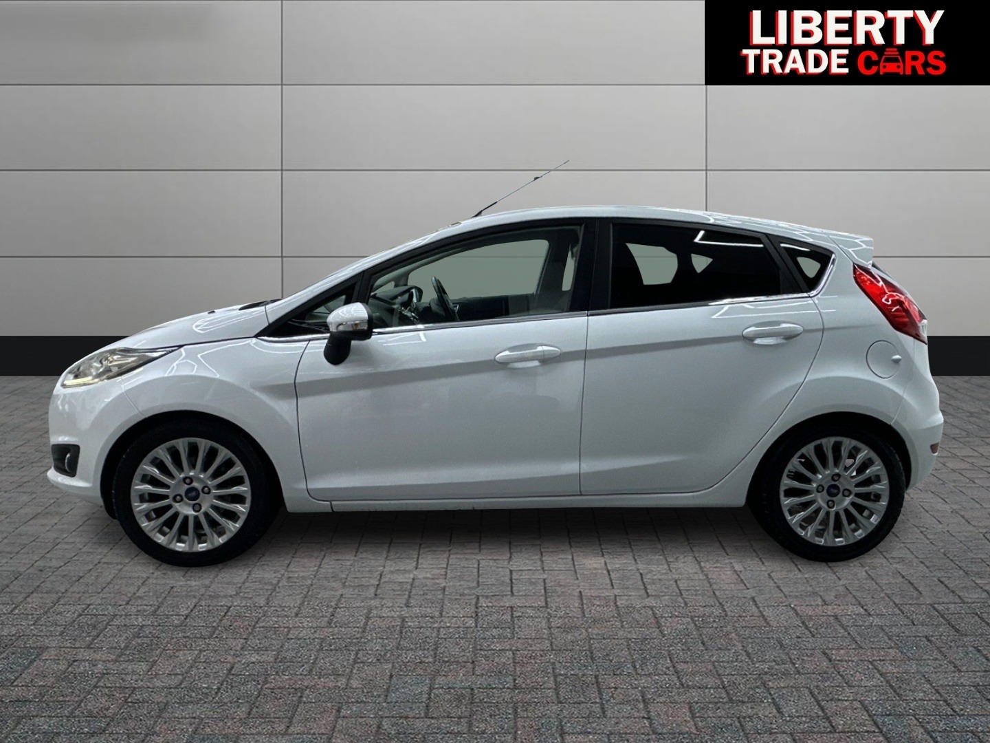 Used Ford Fiesta 2013 for sale - 77149253: Photo 5