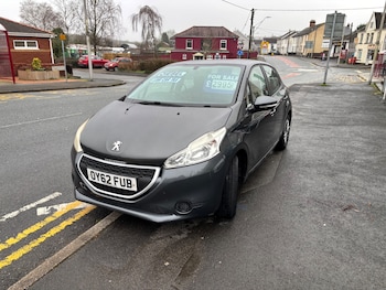 Used Peugeot 208 2012 for sale - 77695313: Photo
