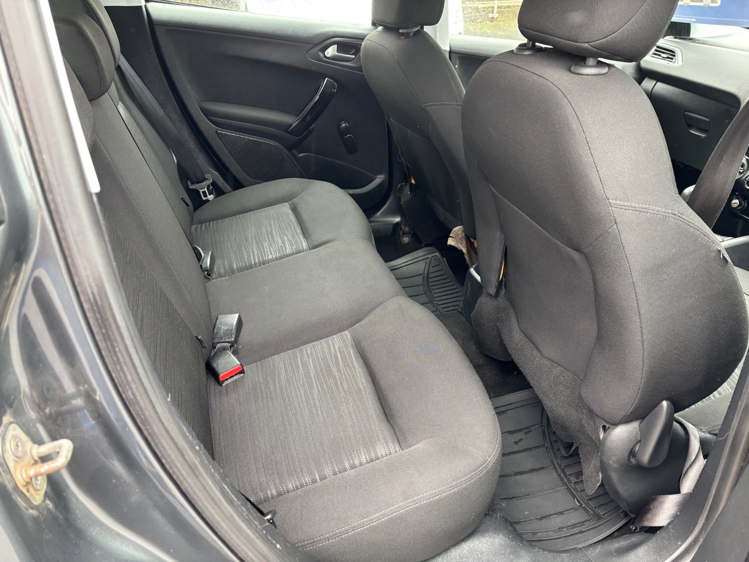 Used Peugeot 208 2012 for sale - 77695313: Photo 9