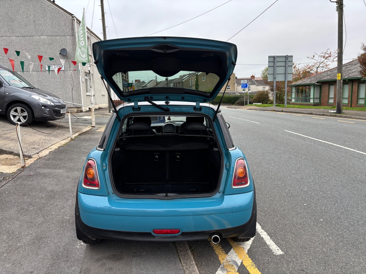 Used MINI Hatch 2009 for sale - 76299576: Photo 8