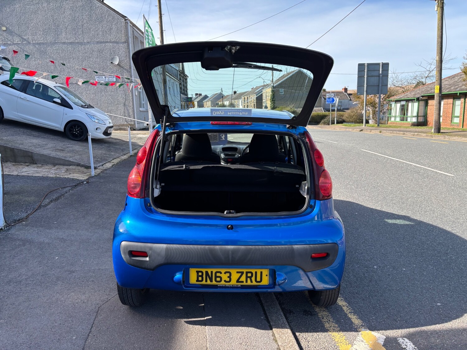 Used Peugeot 107 2013 for sale - 77947116: Photo 6