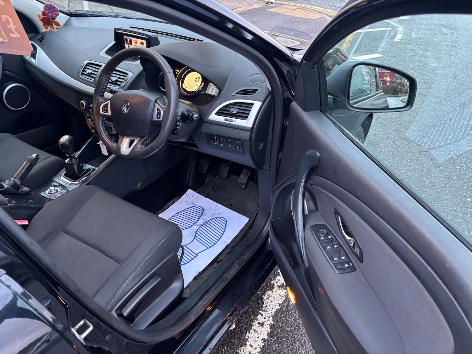 Used Renault Megane 2012 for sale - 77172882: Photo 10