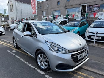 Used Peugeot 208 2016 for sale - 79608789: Photo