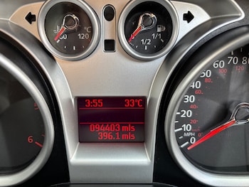 Used Ford Focus 2010 for sale - 79440449: Photo