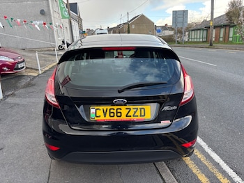 Used Ford Fiesta 2016 for sale - 77947290: Photo