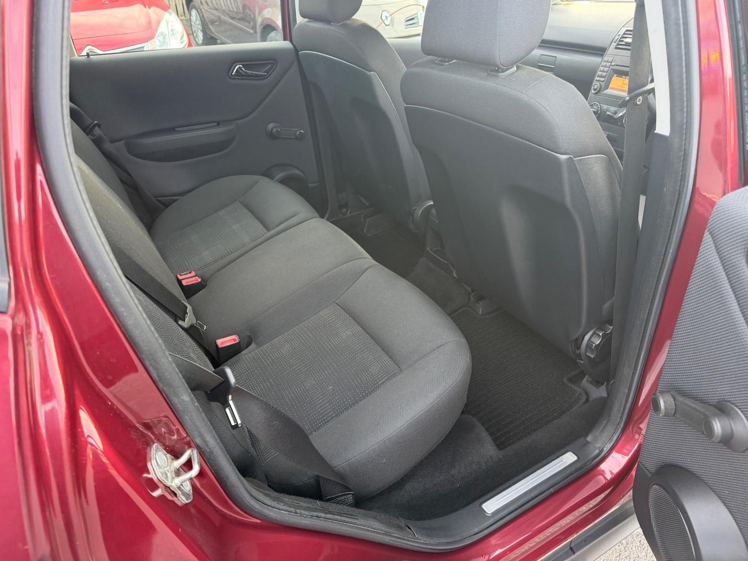 Used Mercedes-Benz A-Class 2010 for sale - 77950784: Photo 11