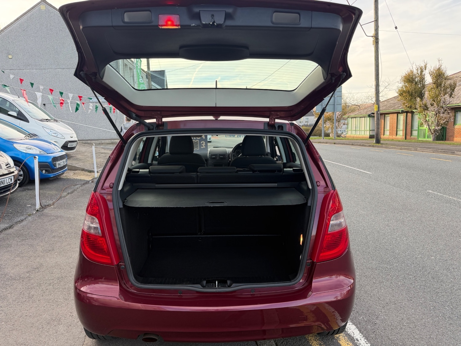 Used Mercedes-Benz A-Class 2010 for sale - 77950784: Photo 5