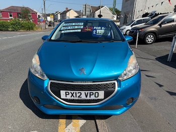 Used Peugeot 208 2012 for sale - 79017931: Photo
