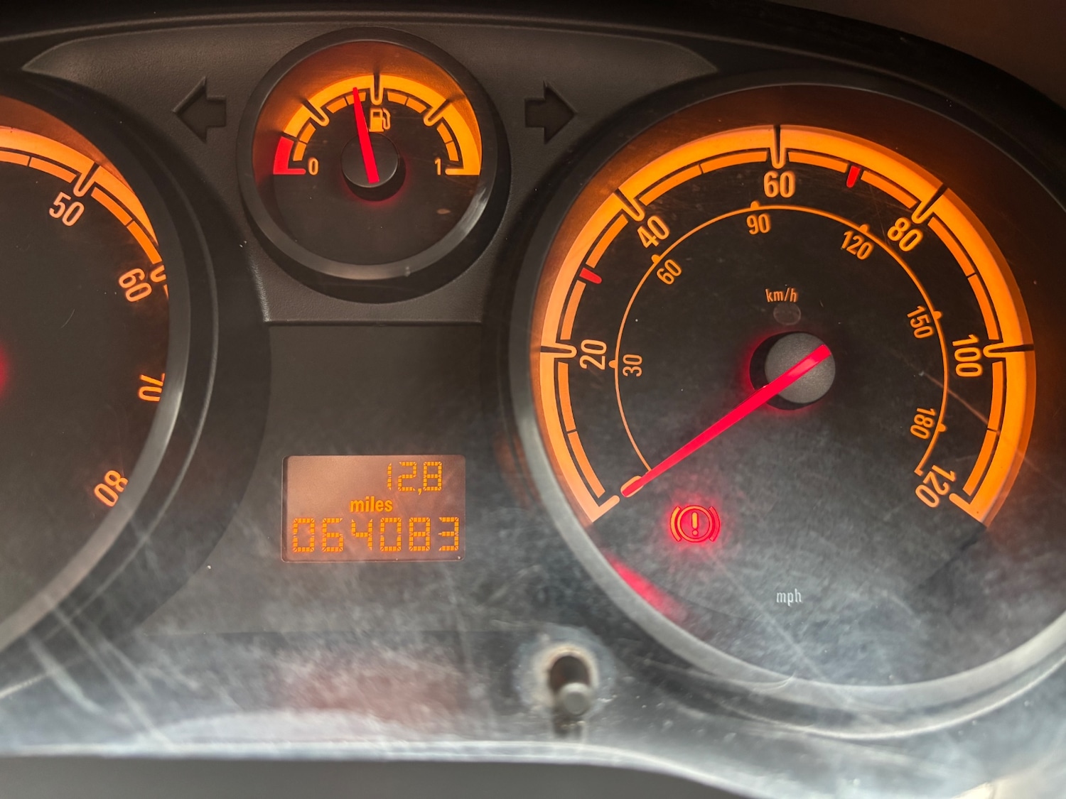 Used Vauxhall Corsa 2012 for sale - 77310828: Photo 3