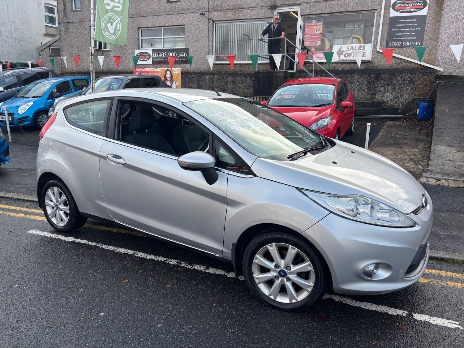 Used Ford Fiesta 2011 for sale - 76578123: Photo 2