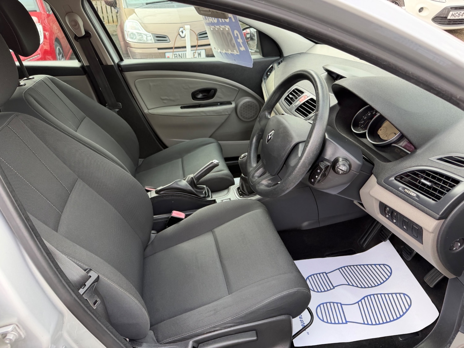 Used Renault Megane 2010 for sale - 78038585: Photo 10