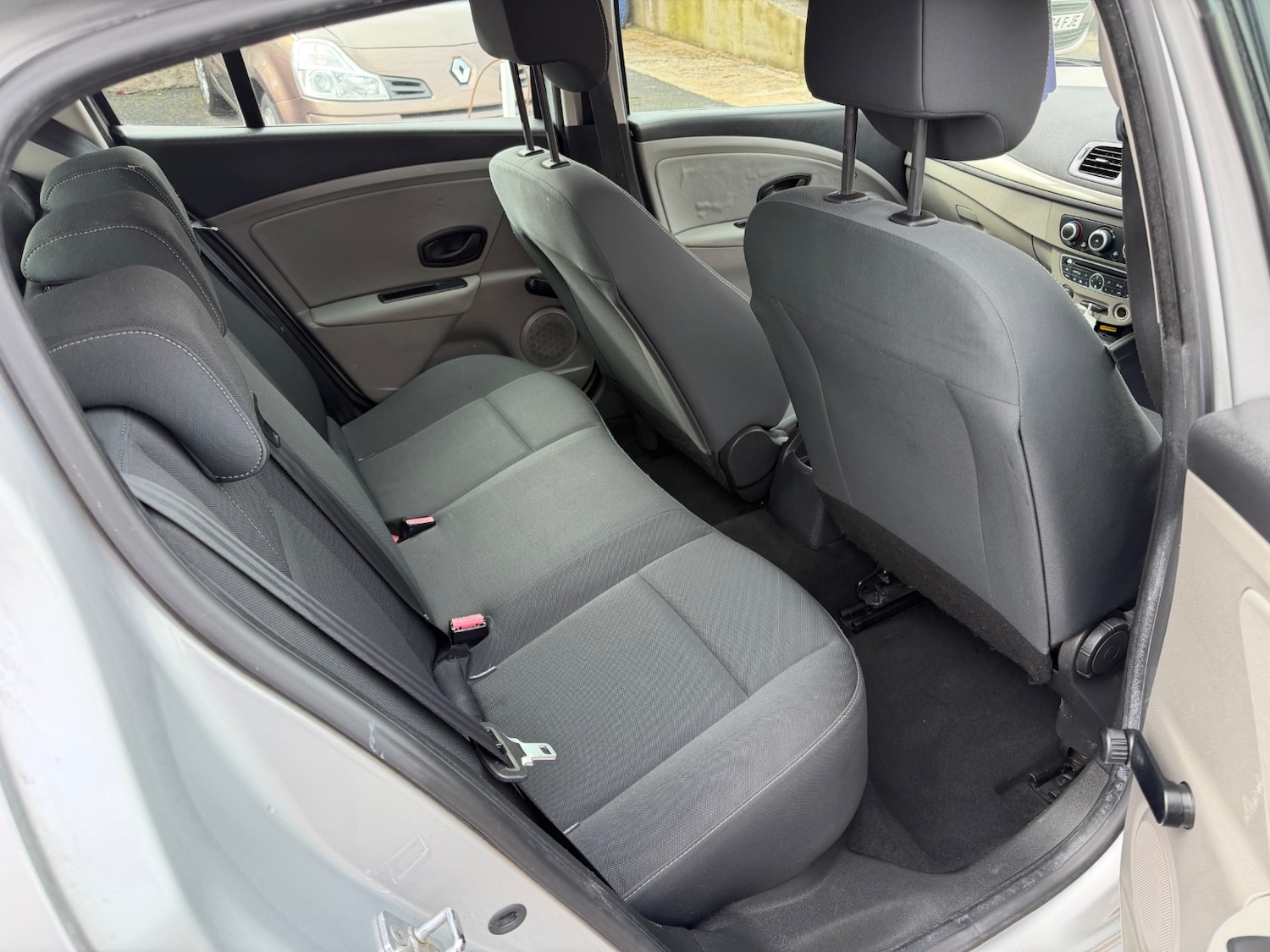 Used Renault Megane 2010 for sale - 78038585: Photo 11