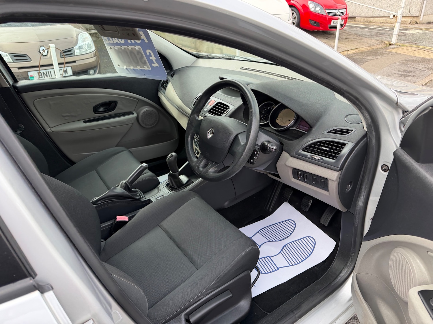 Used Renault Megane 2010 for sale - 78038585: Photo 7