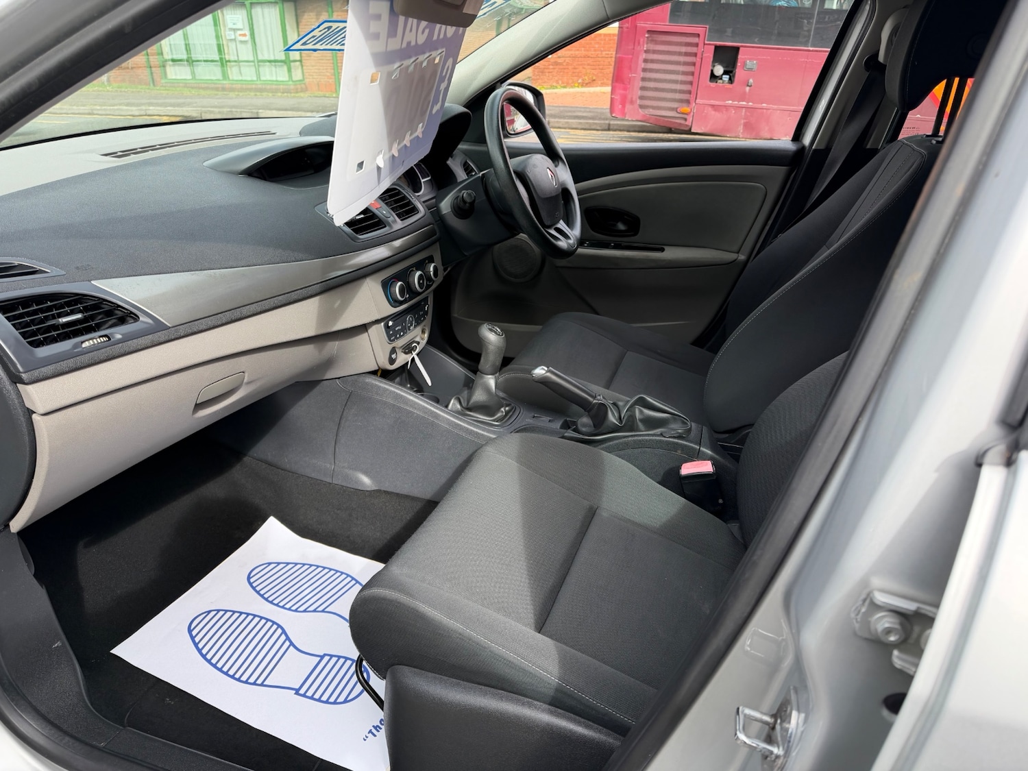 Used Renault Megane 2010 for sale - 78038585: Photo 8