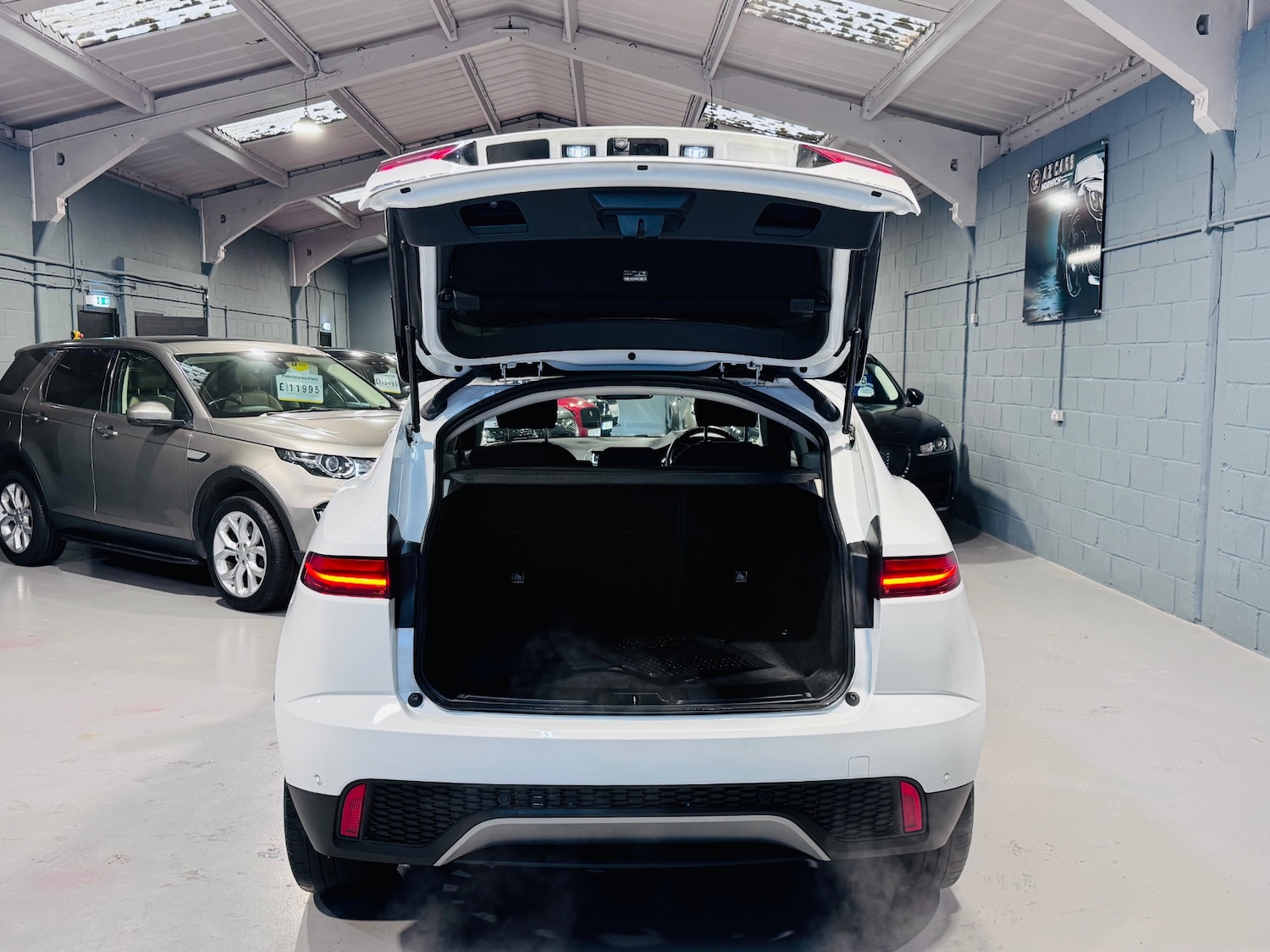 Used Jaguar E-Pace 2018 for sale - 77039113: Photo 16