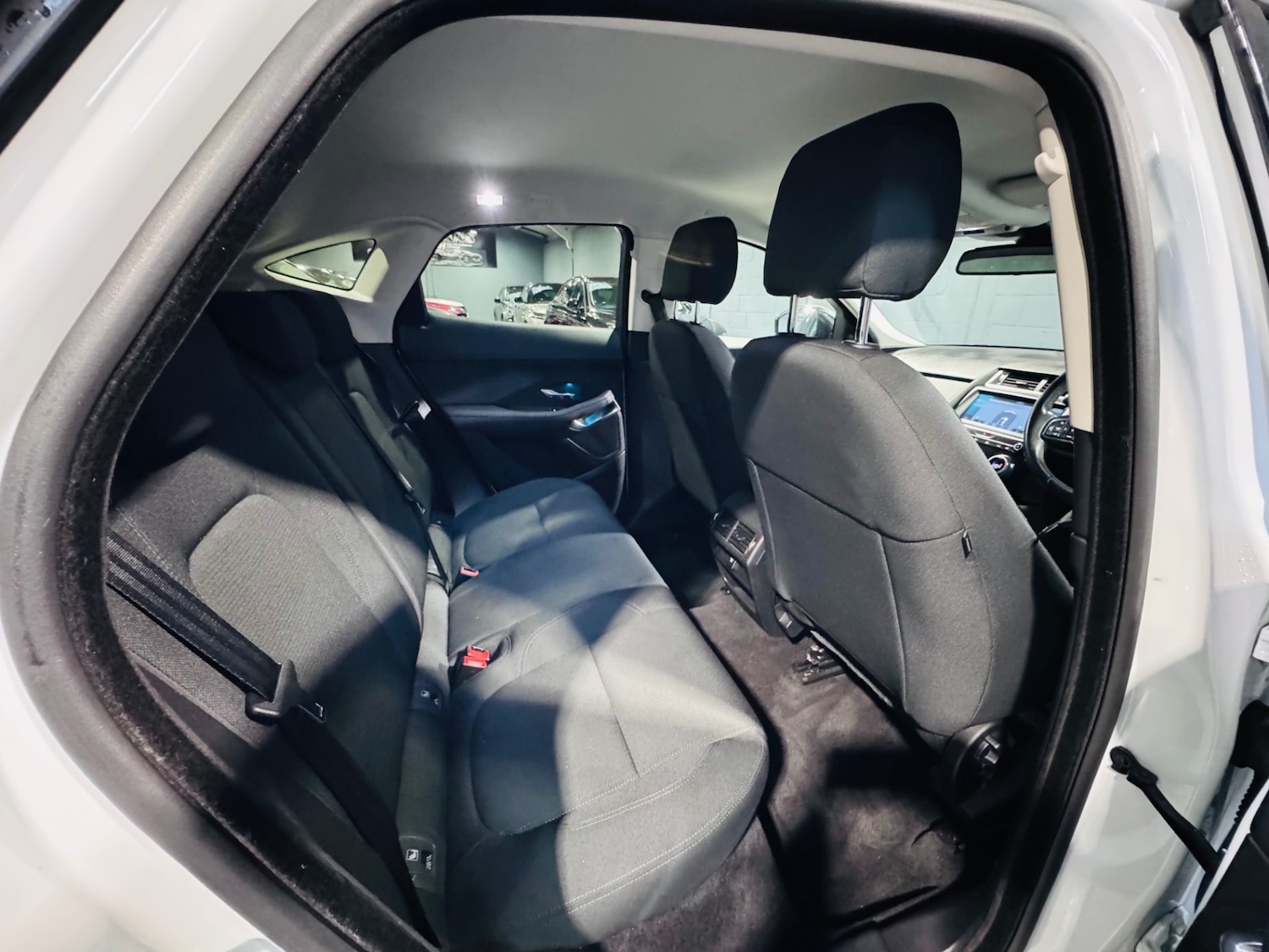 Used Jaguar E-Pace 2018 for sale - 77039113: Photo 21