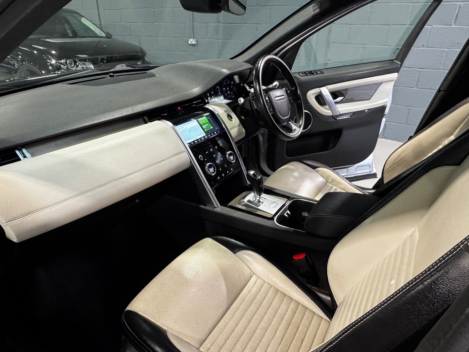 Used Land Rover Discovery Sport 2020 for sale - 77704262: Photo 24