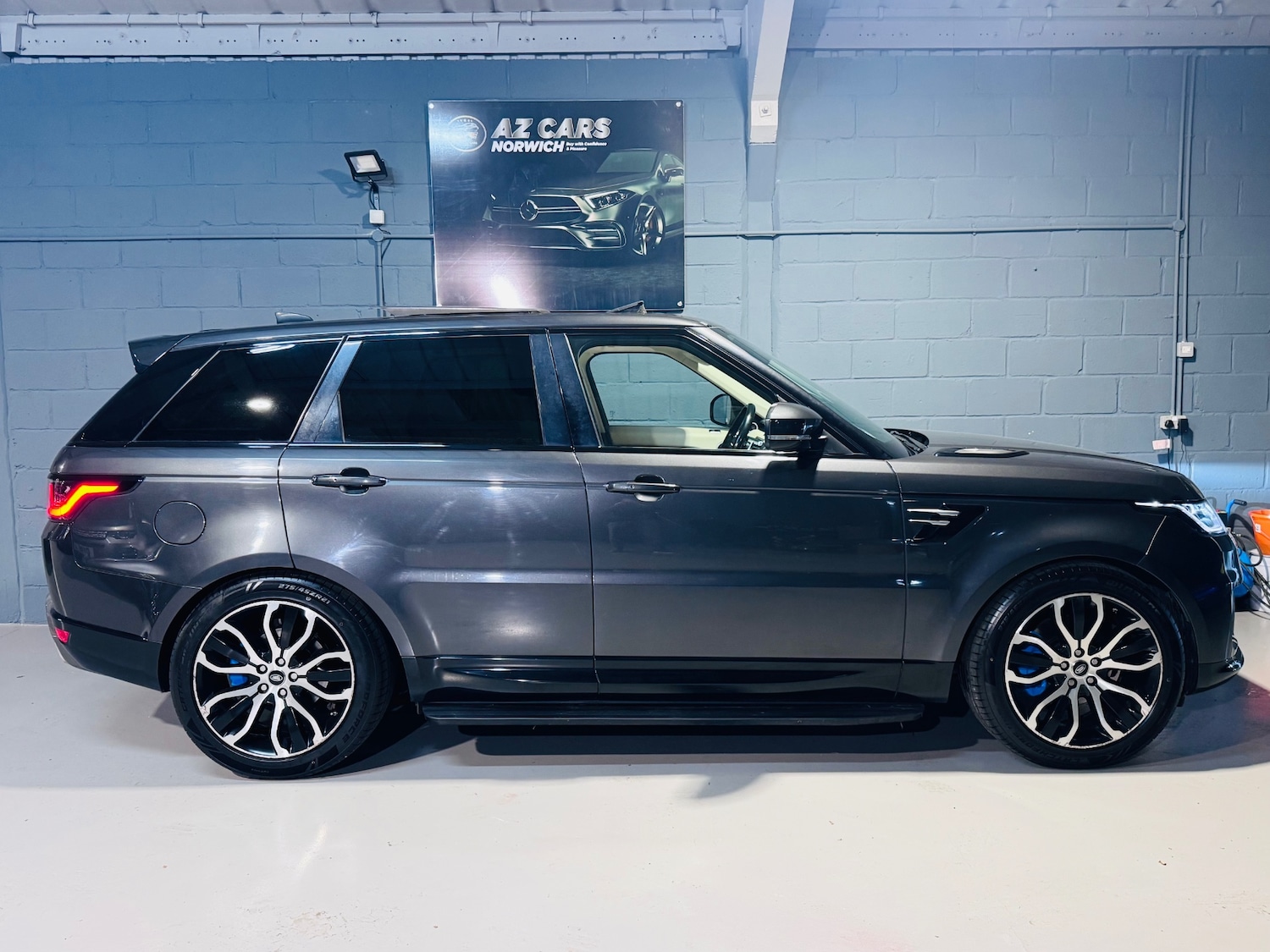 Used Land Rover Range Rover Sport 2018 for sale - 76987172: Photo 10