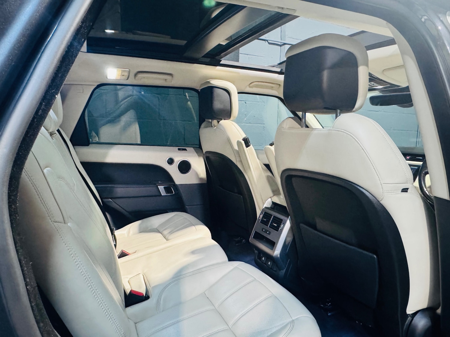 Used Land Rover Range Rover Sport 2018 for sale - 76987172: Photo 26