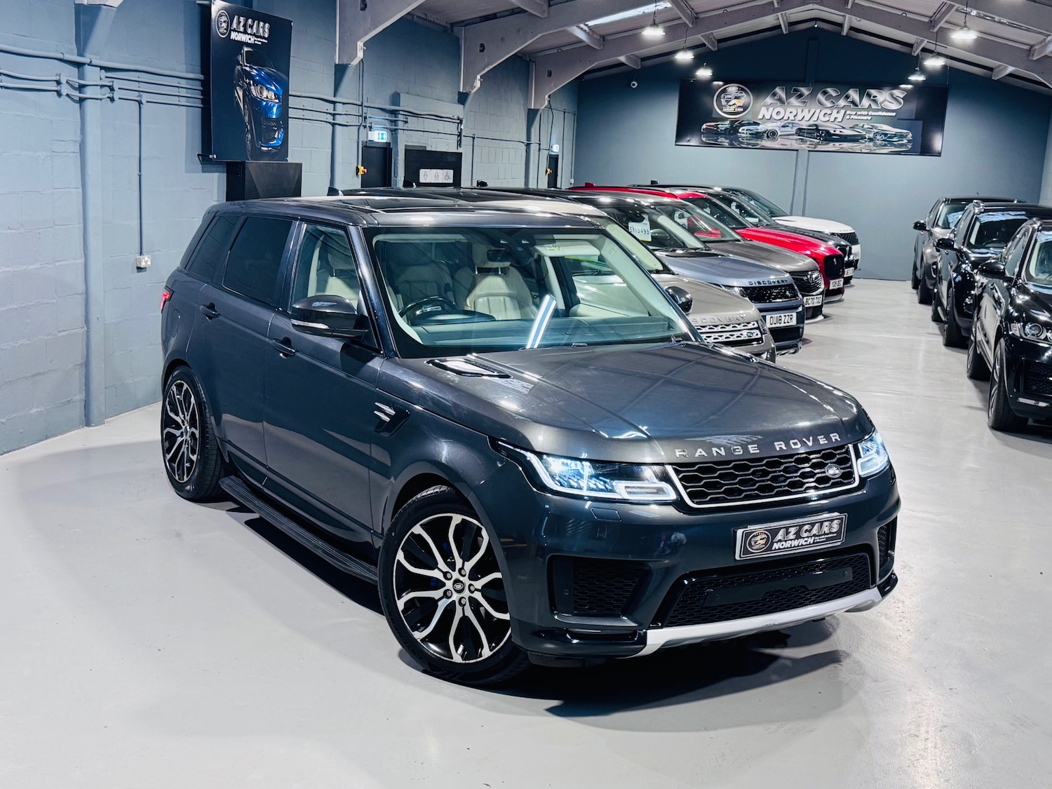 Used Land Rover Range Rover Sport 2018 for sale - 76987172: Photo 4