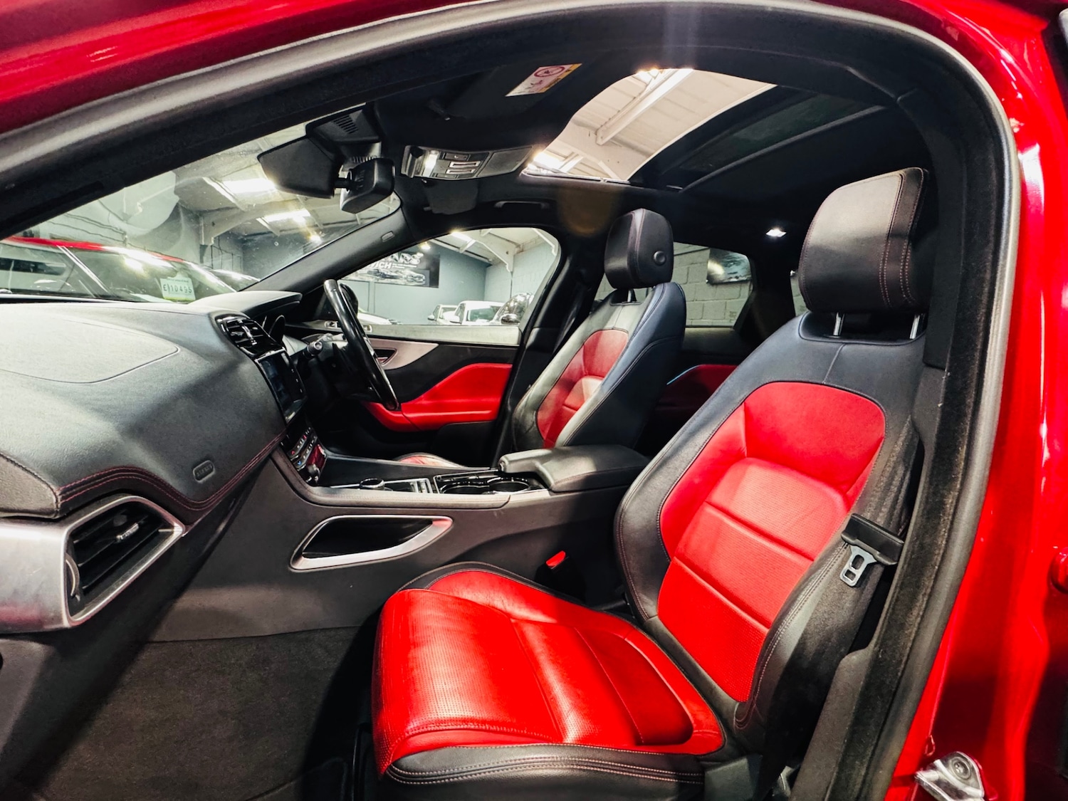 Used Jaguar F-Pace 2017 for sale - 78140993: Photo 20