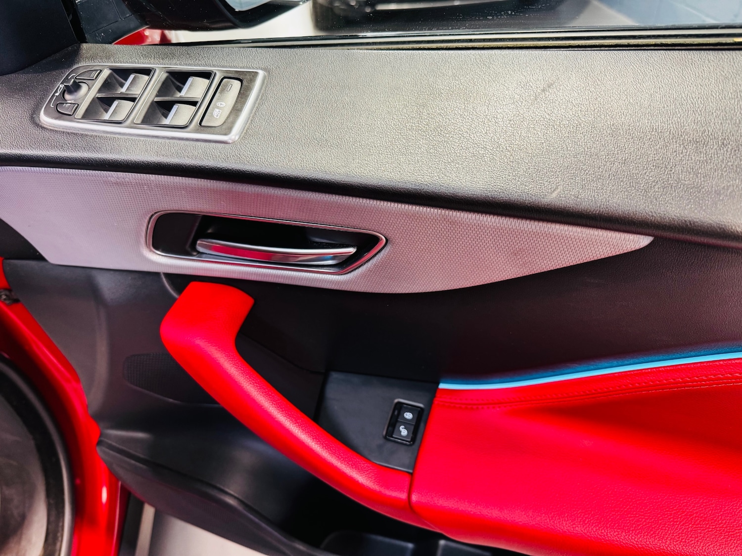 Used Jaguar F-Pace 2017 for sale - 78140993: Photo 24