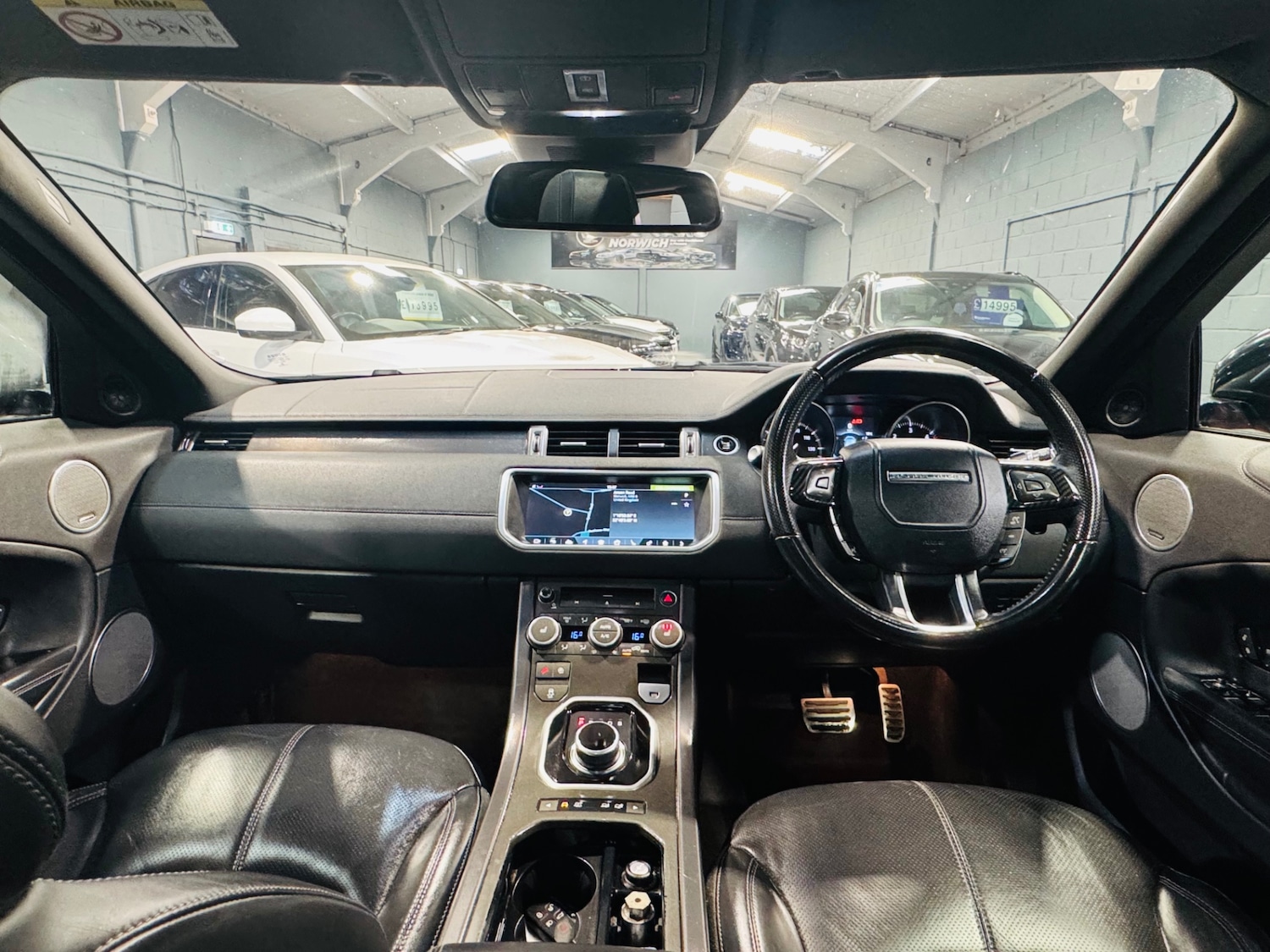Used Land Rover Range Rover Evoque 2018 for sale - 76114670: Photo 11