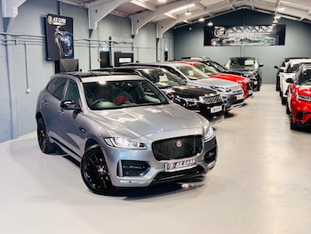 Used Jaguar F-Pace 2017 for sale - 78954510: Photo