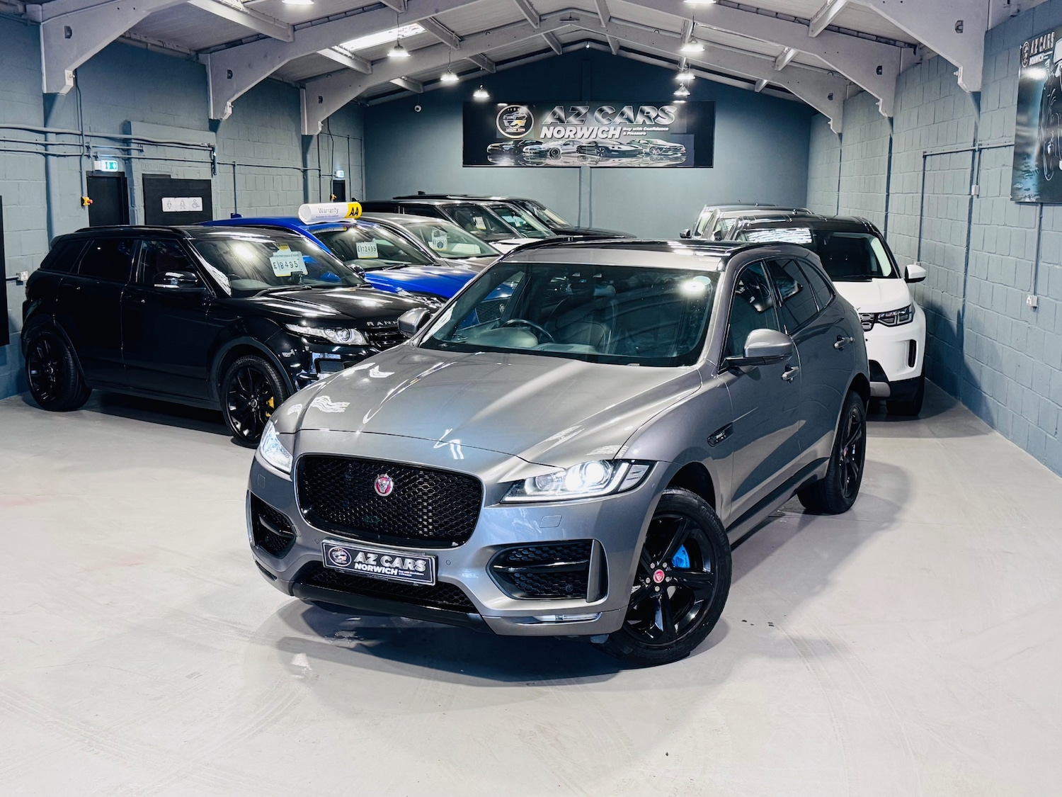 Used Jaguar F-Pace 2018 for sale - 77432958: Photo 2