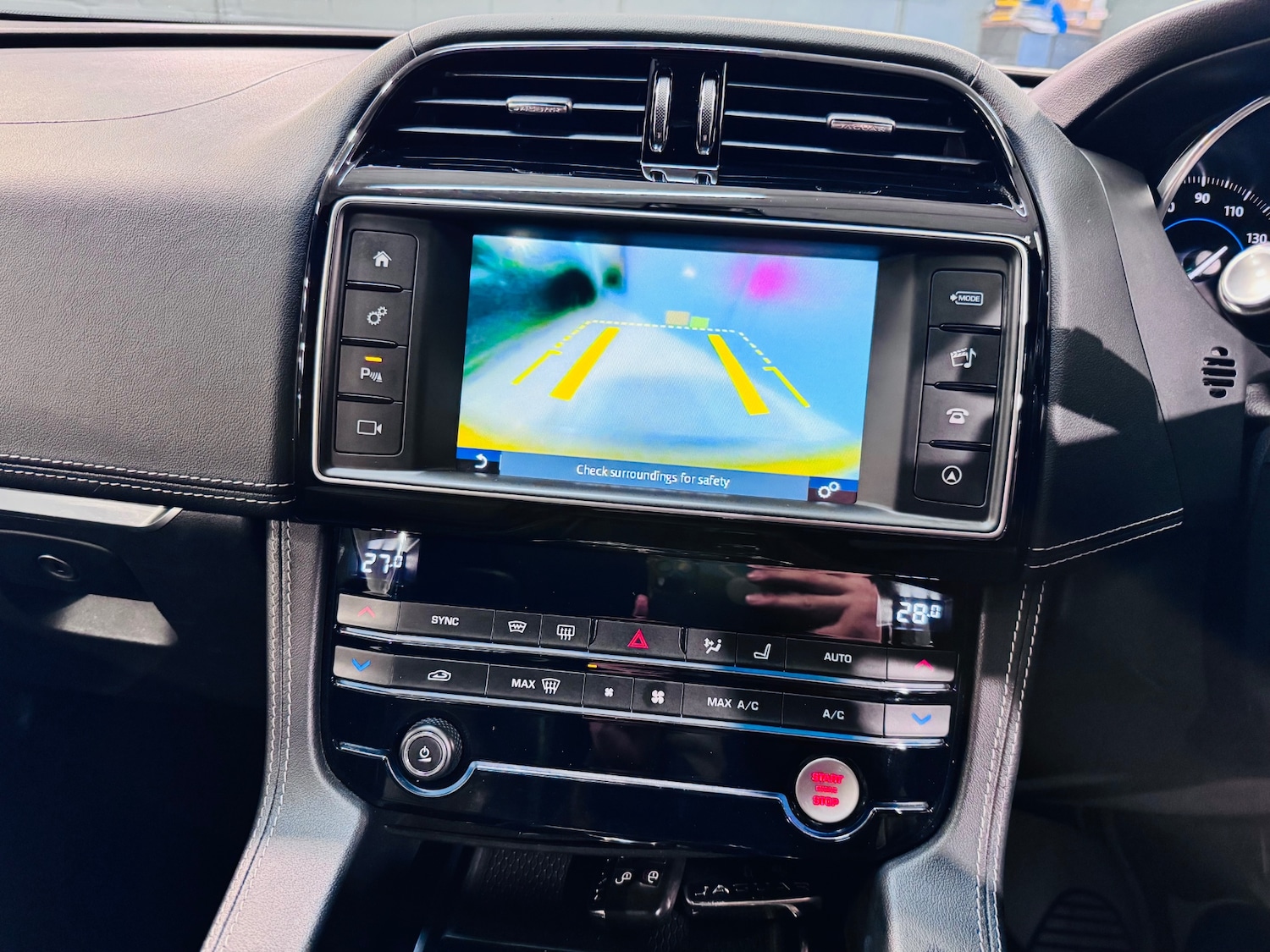 Used Jaguar F-Pace 2018 for sale - 77432958: Photo 22