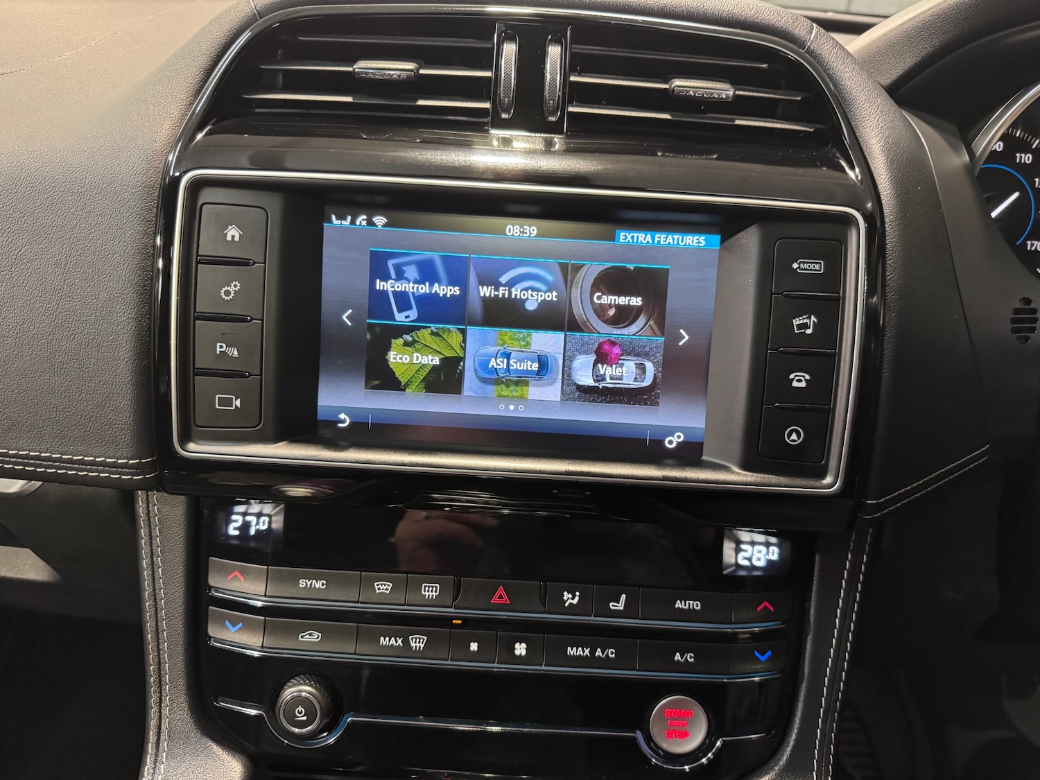 Used Jaguar F-Pace 2018 for sale - 77432958: Photo 26