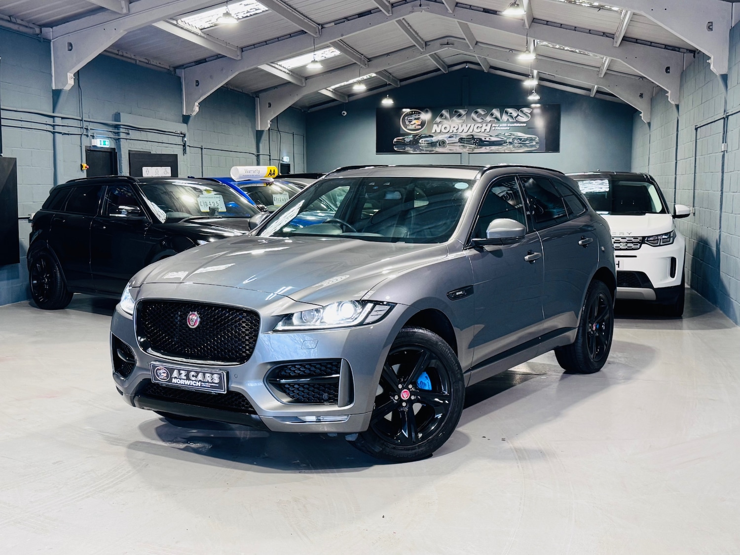 Used Jaguar F-Pace 2018 for sale - 77432958: Photo 6
