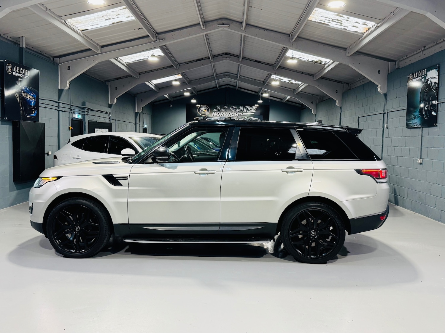 Used Land Rover Range Rover Sport 2015 for sale - 76237374: Photo 10