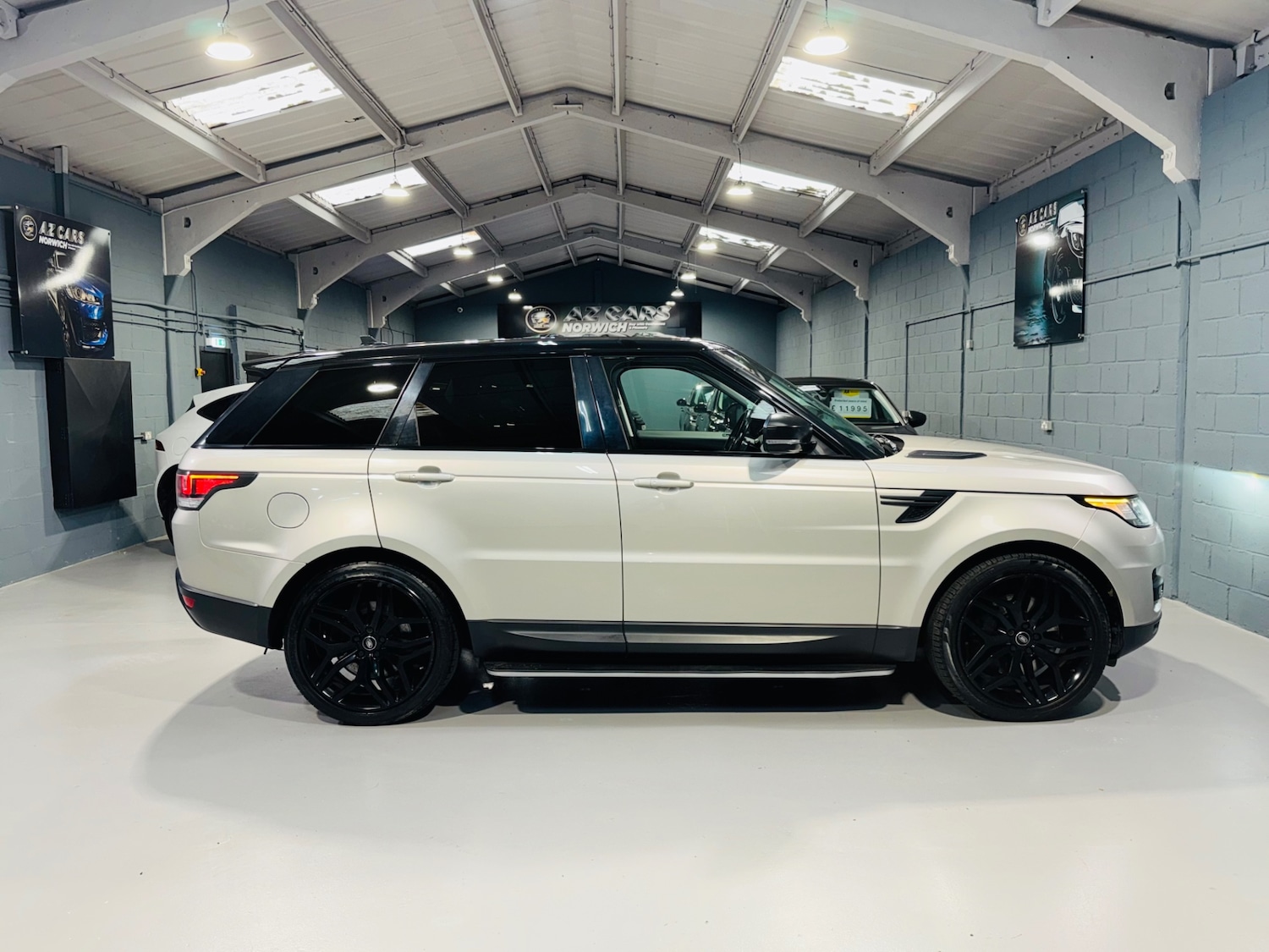 Used Land Rover Range Rover Sport 2015 for sale - 76237374: Photo 9
