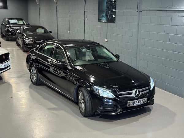 Used Mercedes-Benz C-Class 2014 for sale - 75633147: Photo 2