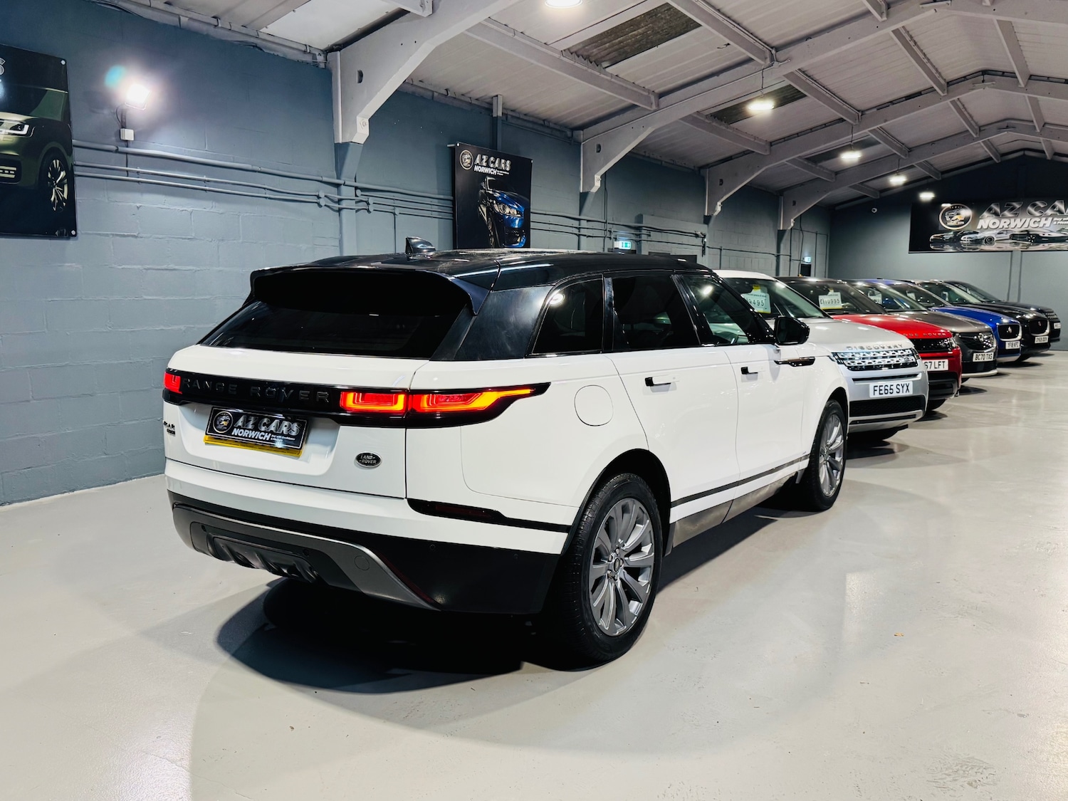 Used Land Rover Range Rover Velar 2018 for sale - 76699640: Photo 13
