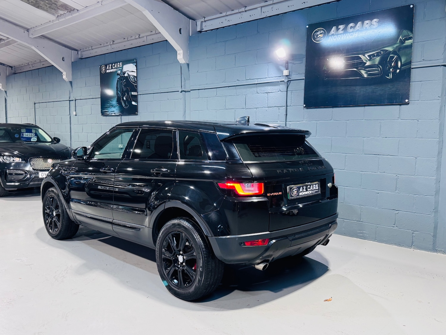 Used Land Rover Range Rover Evoque 2017 for sale - 77014891: Photo 12